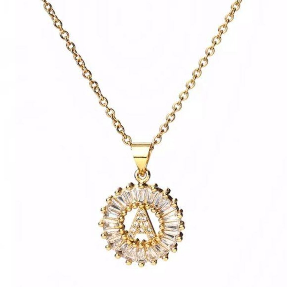 Gold Initial Crystal Sparkly Pendant Necklace A-Z - Picture 3 of 9
